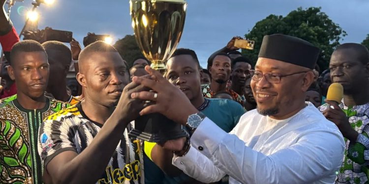 Clap de fin du tournoi inter-villages de l’arrondissement de Kaboua à Savè : Cyriaque Edon fait vibrer la jeunesse
