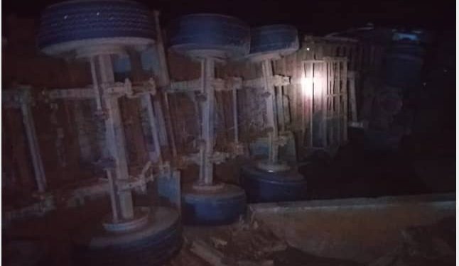 Accident de circulation sur l’axe Kandi-Banikoara : Un camion chute sous un pont à Wena