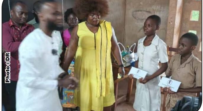 Excellence scolaire au Bénin : La Fondation Iya Lati distingue les meilleurs élèves du Ceg1 Bohicon