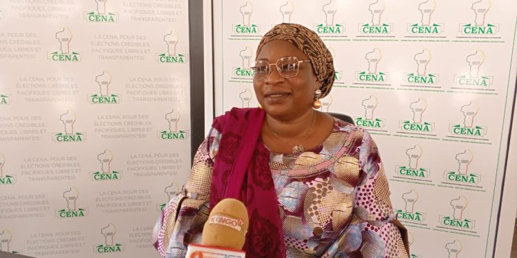 Djamilatou Sabi Mohamed après le retrait de son parrainage : « C’est émouvant d’avoir cette fiche en main »