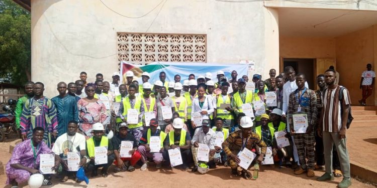 Formation professionnelle et employabilité des jeunes : Avec le Mjusd, plus de cinquante jeunes formés et certifiés en conduite d’engins lourds à Parakou