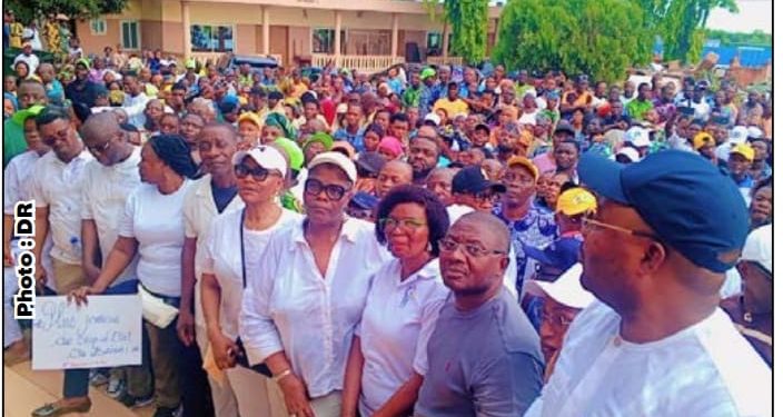 Marche de soutien des populations de l&rsquo;Ouémé au chef de l&rsquo;État : Une marée humaine dans la rue à Porto-Novo