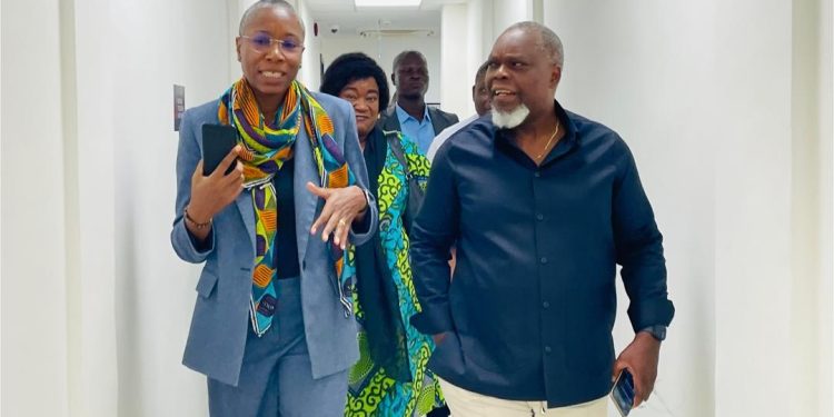 En visite à la Srtb au lendemain du coup d’état manqué : Edouard Loko apporte son soutien au personnel