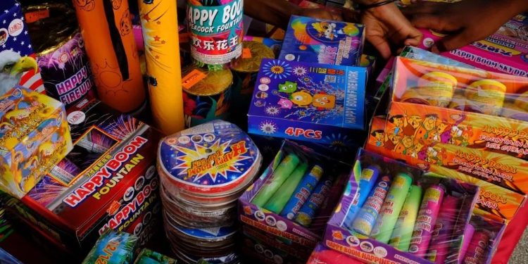 Lutte contre la pollution sonore en période de fin d’année au Bénin : Plus d’une tonne de pétards saisis
