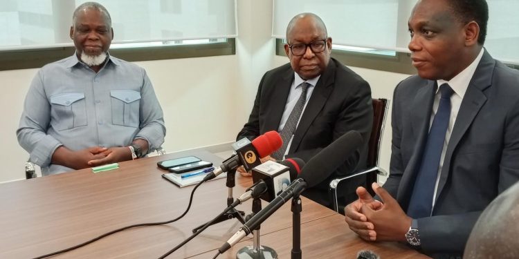 Audience au ministère de justice: Yvon Detchenou reçoit une délégation du Riarc