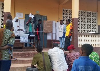 Législatives et communales 2026 à Parakou : fermeture progressive des bureaux de vote, dépouillement en cours et participation en deçà des attentes