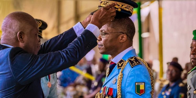 Elevé au rang historique de Général d’armée aérienne : Bertin Bada, un parcours forgé par l’exigence et la persévérance