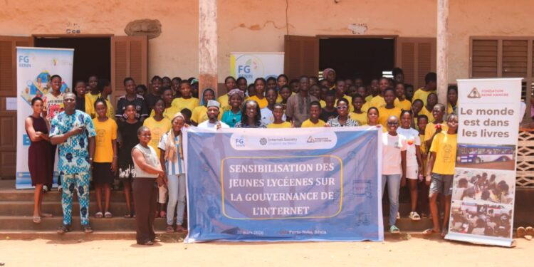 Sensibilisation des apprenantes du lycée Toffa 1er à la gouvernance de l’internet : Plus de 80 filles outillées sur la protection et les métiers du numérique