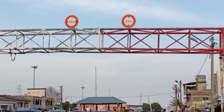 Chargements hors gabarit des camions à la frontière Sèmè-Kraké : La répression dans sa phase active