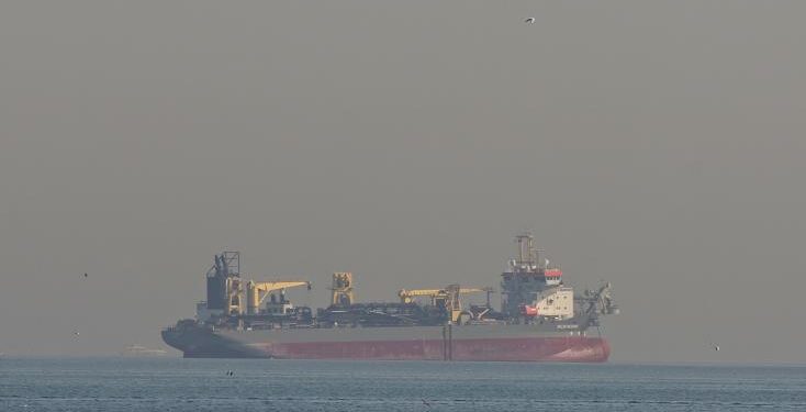 Attaques contre l’Iran: le pétrole flambe à 80 dollars le baril