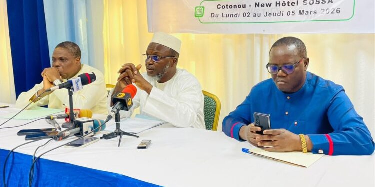 Prix d’excellence « Président Mamadou Camara » : Gilbert Kingbé présente sa distinction à Dandi Gnamou