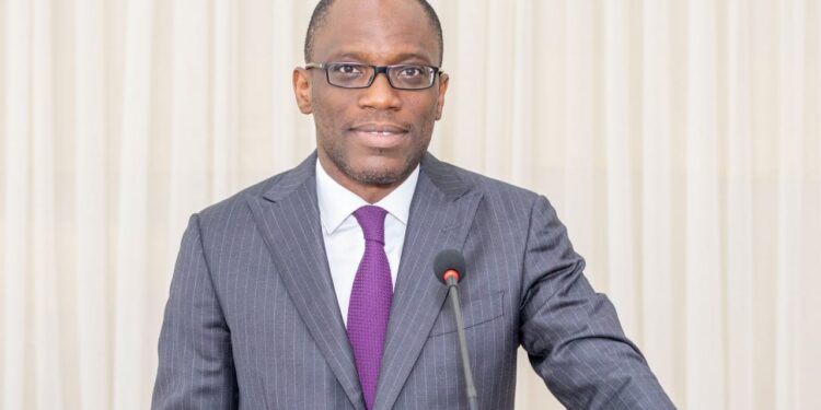 Vote sur la reconnaissance de l&rsquo;esclavage comme crime contre l&rsquo;humanité à l’Onu : Olushegun Bakari justifie l’absence du Bénin et réaffirme son engagement