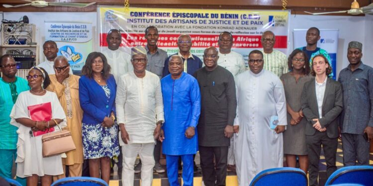 Réformes constitutionnelles en Afrique : l’Iajp/Co boucle sa série de réflexion à Cotonou