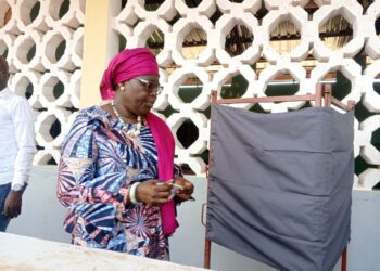 Présidentielle 2026 au Bénin : Mariam Chabi Talata vote à Parakou, sous forte affluence et appelle à une mobilisation citoyenne