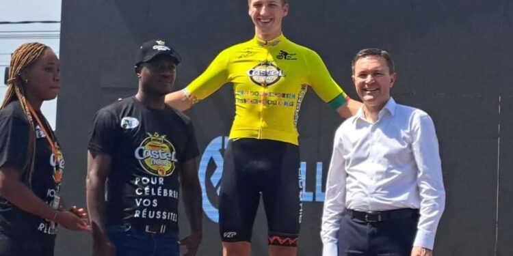 Tour du Bénin 2026 : Oscar Schempp s’offre le maillot jaune au terme du prologue