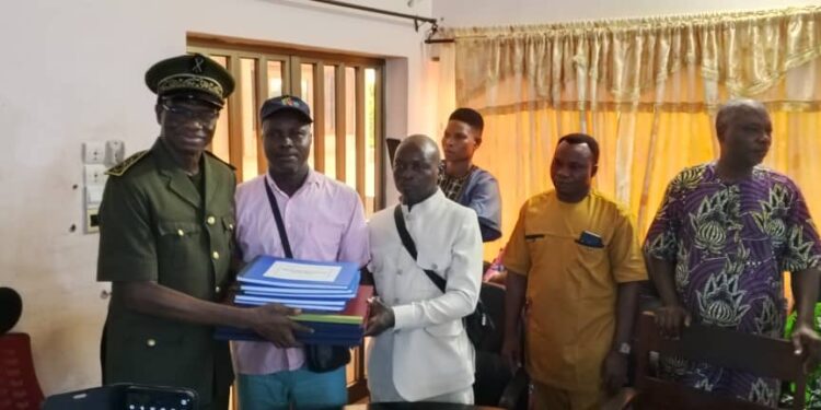 Entretien des villes du Bénin : La Cedeao fait don de matériels de salubrité à la Sgds