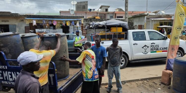 Cotonou : La mairie déloge un dépôt d’essence des abords d’une école