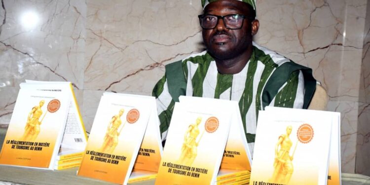 Développement touristique : Hervé Gnansounou lance l’ouvrage « Règlementation en matière de tourisme au Bénin »