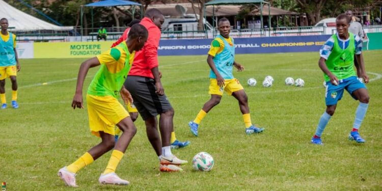 Coupe du monde scolaire de football : Séverin Danha façonne les Guépards U18 pour le défi chinois