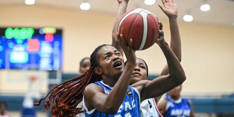 Échos des Amazones du Bénin : Aishatou Kondoh prolonge son aventure avec le Douvres basket cœur