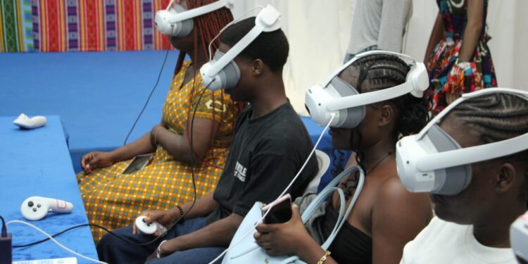 Dialogue culturel Chine–Bénin : La dynastie Tang revisitée entre réalité virtuelle et calligraphie