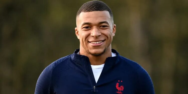 Equipe de France : Kylian Mbappé entre dans l’histoire de la Coupe du Monde