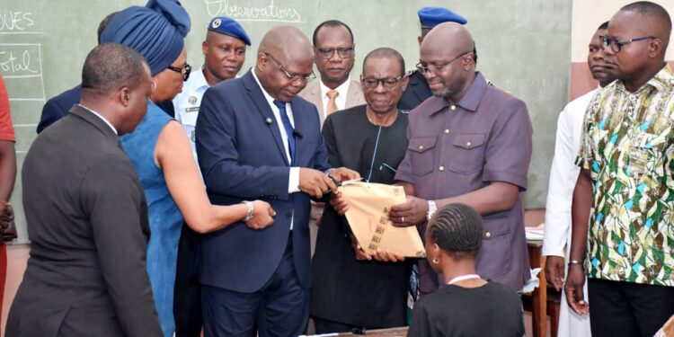 Bepc session de juin 2026 : Le ministre Kouchadé donne le top officiel au Collège catholique St Jean-Baptiste