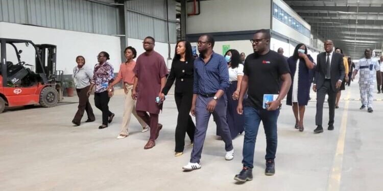 Emploi des jeunes au Bénin : La ministre Awaou Baco en visite à l’Anpe et à la Gdiz