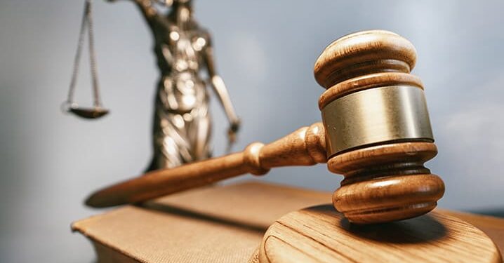 Escroquerie en ligne au Bénin : Achille Chaou écope de 7 ans de prison et 600 millions Fcfa d’amende en appel