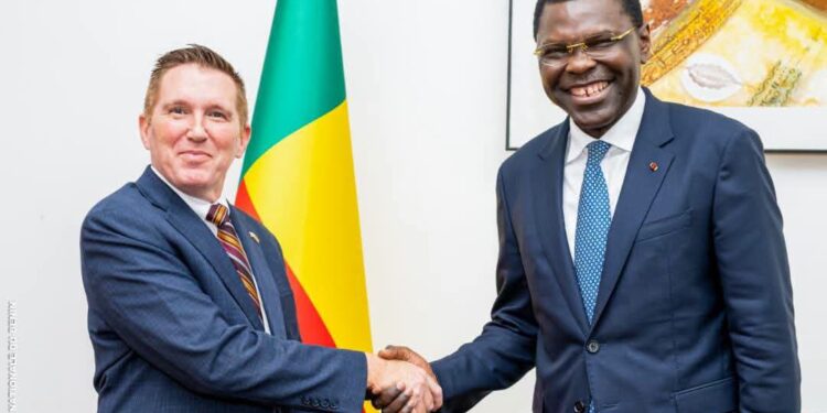 Coopération Bénin–États-Unis : Joseph Djogbénou et Shane Dixon misent sur un partenariat renforcé