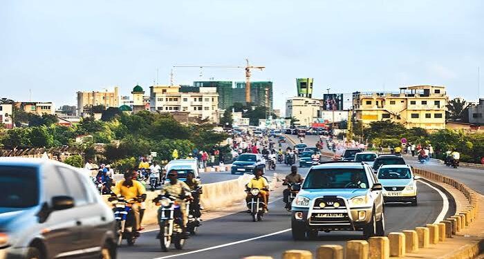 Circulation routière au Bénin : Le gouvernement rappelle l’obligation de rouler à droite