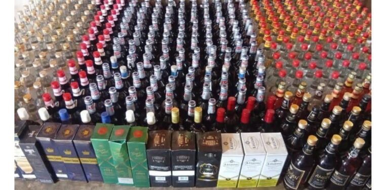 Athiémé : la Douane et la Police saisissent 826 kg de boissons contrefaites