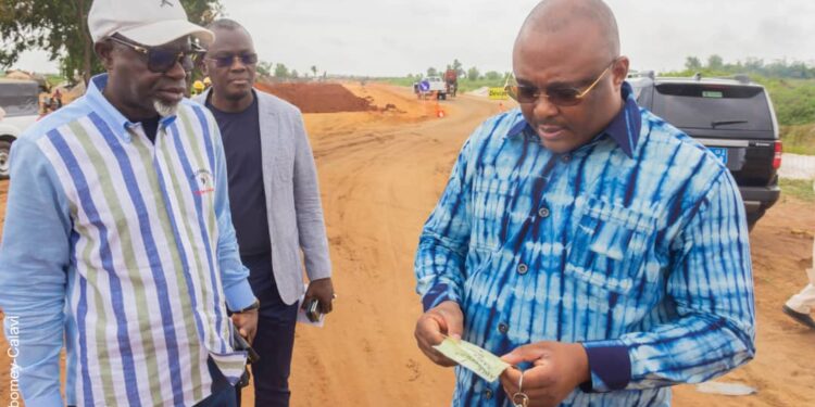 Gestion des carrières de sable à Abomey-Calavi : Le maire Nathanaël Koty effectue une descente à Akassato