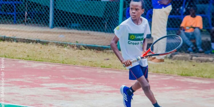 Championnat national de tennis 2026 : Près de 300 jeunes croisent les raquettes à Porto-Novo