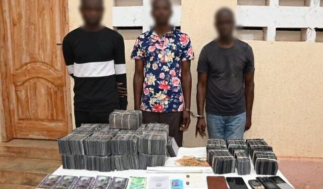 Togo : Trois individus interpellés pour escroquerie et détention de faux billets