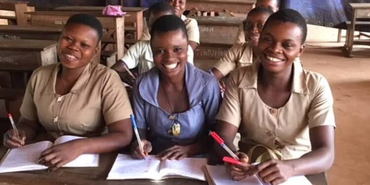 Frais de scolarité : L’exonération des filles généralisée dans les établissements publics