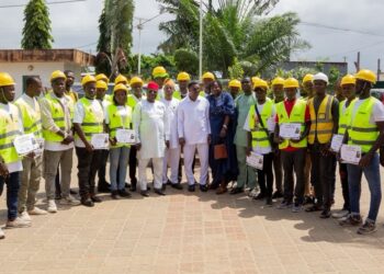 Formation en conduite et en manutention de chariot élévateur : Hyppolite Hazoumè appuie une initiative de la mairie des jeunes de Sèmè-Podji