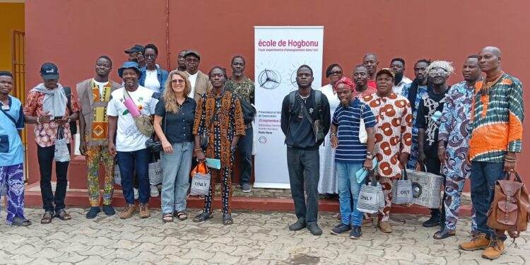 Présentation de l&rsquo;association Ecole Hogbonou : Un creuset d&rsquo;échanges d&rsquo;expériences et de promotion de l&rsquo;art africain