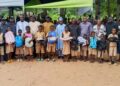 Éducation dans le Couffo : The Couffo Collaborative distribue 2 288 kits scolaires aux élèves