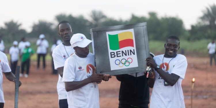 Jeux olympiques de la jeunesse : Le Bénin célèbre la flamme olympique de « Dakar 2026 »