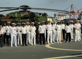 Sécurité maritime : 35 stagiaires formés à bord du Mistral à Cotonou