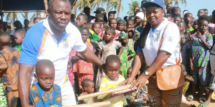 Action sociale pour la Rentrée scolaire 2026-2027 : Ajedas Bénin amplifie son œuvre en faveur des enfants