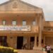 Tribunal d’Abomey-Calavi : Un chirurgien poursuivi pour refus présumé d’autorisation d’évacuation sanitaire