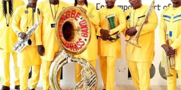 Culture : Les artistes du Gangbé Brass Band sous le coup d&rsquo;une Oqtf en France