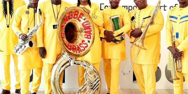 Culture : Les artistes du Gangbé Brass Band sous le coup d&rsquo;une Oqtf en France
