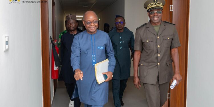 Bénin : Janvier Yahouédéou prépare l’arrivée des Délégués généraux des pôles territoriaux