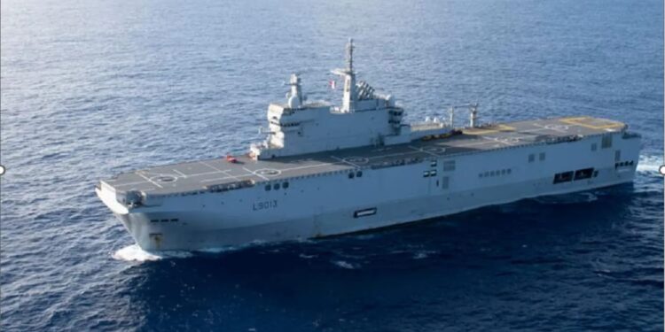 Coopération pour la sécurité maritime : Le Bénin accueillera un porte-hélicoptère de la Marine nationale française